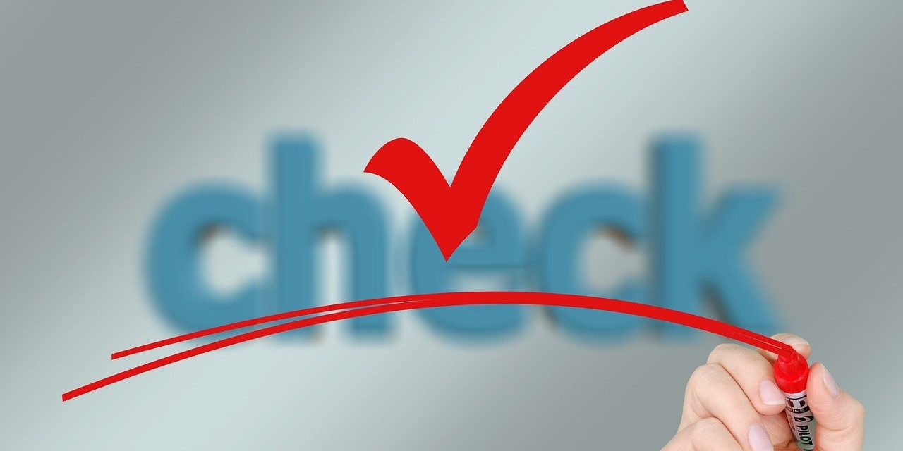 Check een aantal dingen voordat je je collega's vraagt iets voor je te doen.